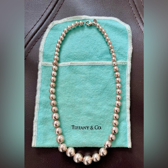 Tiffany Co Sterling Silver Hardwear Graduated Bead Ball Necklace. - Picture 2 of 7
